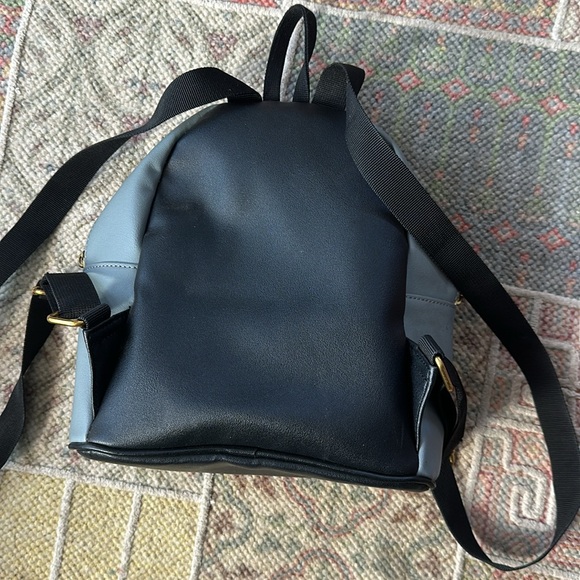 Stranger Things mini backpack - Picture 2 of 3